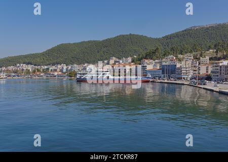 Vue sur la mer du port d'Igoumenitsa, Grèce Banque D'Images