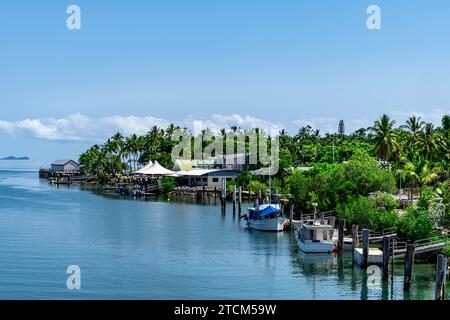 Départ de Port Douglas Australie sur le chemin de la Grande barrière Rek Banque D'Images