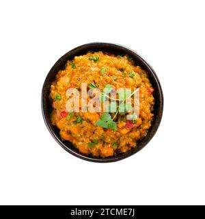 Red Lentil Indian Curry Dal, Lentil Dhal, repas savoureux sur fond blanc isolé Banque D'Images