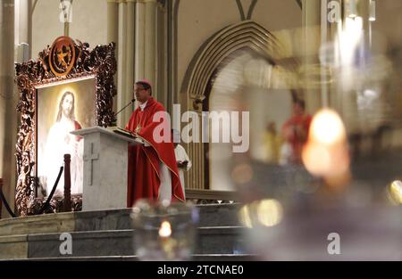 GYE-MISA MENORES ASESINADOS Guayaquil, miÃ rcoles 13 de diciembre 2023 en la iglesia la Catedral de Guayaquil se realizo un misa para orar por los ninos asesinados la noche de lunes en el Guasmo sur. Fotos:CÃ sar Munoz/API Guayaquil Guayas Équateur CLJ-GYE-MISAMENORESASESINADOS-8df6f22e9800138c564210d3fded3cda *** GYE ASSASSINÉS EN MASSE ENFANTS Guayaquil, mercredi 13 décembre, 2023 dans l'église cathédrale de Guayaquil une messe a été organisée pour prier pour les enfants assassinés lundi soir à Guasmo sur photos CÃ sar Munoz API Guayaquil Guayas Équateur CLJ GYE A MANQUÉ DES ENFANTS ASSASSINÉS 8df6f22e98 Banque D'Images