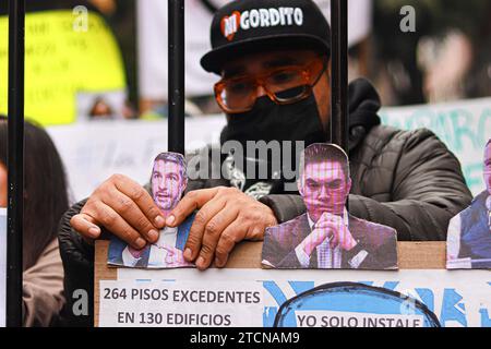 Manifestation de soutien à la ratification d'Ernestina Godoy 13 décembre 2023 à Mexico, Mexique : des centaines de personnes participent à une manifestation de soutien à la ratification du procureur général de la justice de Mexico, Ernestina Godoy Ramos, devant le congrès législatif de Mexico. Mexico Mexique Copyright : xCarlosxSantiagoxxxEyepixxGroupx Banque D'Images