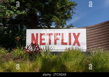 Netflix signe au siège social de Netflix Inc. À Los Gatos, Californie, États-Unis Banque D'Images