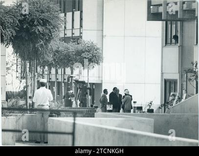 Munich (Allemagne), septembre 1972. Attaque contre le siège de l'équipe olympique israélienne lors de la célébration des Jeux olympiques de Munich en 1972. A l'image, un moment de négociation (au centre, ministre de l'intérieur Hans Dietrich Genscher ). Crédit : Album / Archivo ABC Banque D'Images