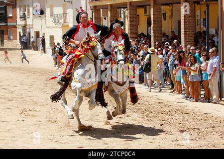 Carpio de Tajo (Tolède), 07/25/2015. Fête du Saint patron de Santiago Apóstol à Carpio de Tajo. Dans l'image, courses hippiques attelées. Photo : Ana Pérez Herrera ARCHDC. Crédit : Album / Archivo ABC / Ana Pérez Herrera Banque D'Images