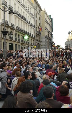 Madrid, 05/15/2016. Rallye commémoratif de 15M à la Puerta del sol. Photo : Maya Balanya ARCHDC. Crédit : Album / Archivo ABC / Maya Balanya Banque D'Images