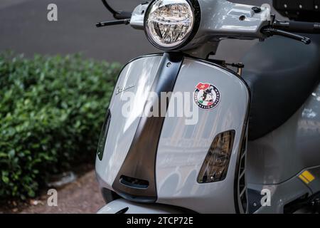 HCMC, VN - décembre 2023. Moto Vespa GTS TuperTech 300 Banque D'Images