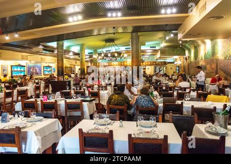 A l'intérieur 'la Estancia Asador Criollo' grand restaurant de steak à buenos aires. argentine. amérique du sud Banque D'Images