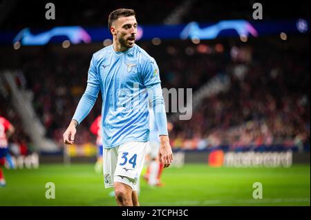 Madrid, Espagne. 13 décembre 2023. Mario Gila du Latium vu lors du match de l'UEFA Champions League entre l'Atletico Madrid et le Latium au Civitas Metropolitan Stadium. Score final ; Atletico Madrid 2:0 Lazio. Crédit : SOPA Images Limited/Alamy Live News Banque D'Images