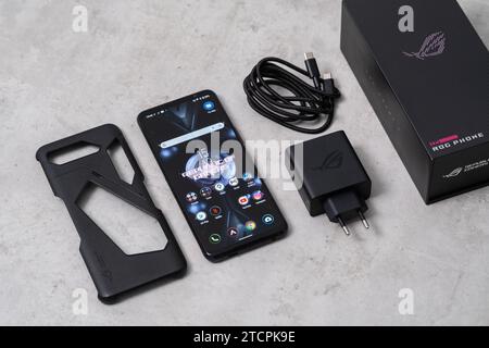 HCMC, VN - Rog Phone 5 pour usage éditorial Banque D'Images