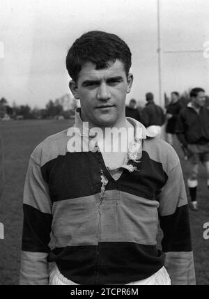 Photo du dossier datée du 01-04-1966 de David Watkins. Le grand Watkins a été capitaine des Lions britanniques et irlandais contre la Nouvelle-Zélande en 1966 après s'être fait un nom avec Newport, avant de passer à la ligue de rugby. Date de publication : jeudi 14 décembre 2023. Banque D'Images