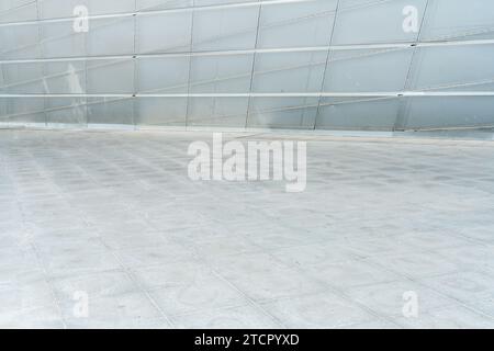 plancher de marbre vide devant l'extérieur du bâtiment pour l'espace de copie. Banque D'Images