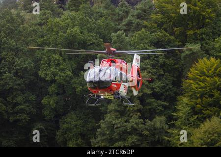 Entraînement au sauvetage par treuil de l'hélicoptère de sauvetage Christoph 62, à l'occasion du 50e anniversaire de la Luftrettung de la DRF. Le sauvetage de Banque D'Images