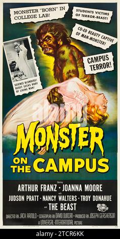 Film d'horreur - Monster on the Campus (Universal International, 1958) - affiche de film vintage des années 1950 - horreur - science-fiction - monstre Banque D'Images