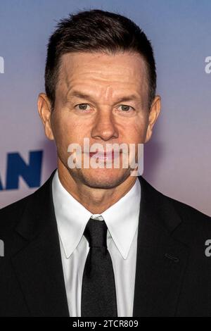 Las Vegas, États-Unis. 13 décembre 2023. Mark Wahlberg, acteur et producteur, assiste à la première mondiale de « The Family Plan » au Chelsea Theater au Cosmopolitan de Las Vegas, Nevada, le vendredi 13 décembre 2023. « The Family Plan » sera présenté en première mondiale sur Apple TV le vendredi 15 décembre 2023. (Travis P ball/Sipa USA) crédit : SIPA USA/Alamy Live News Banque D'Images