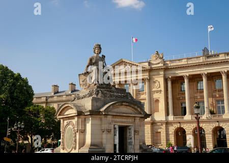 Place de la Concorde, l'une des places les plus célèbres de Paris, France Banque D'Images