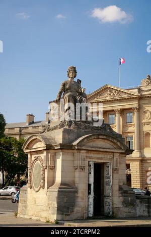 Place de la Concorde, l'une des places les plus célèbres de Paris, France Banque D'Images