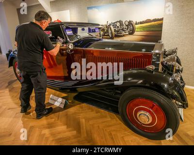 Bonhams Cars, Londres 14 décembre 2023 1930 Rolls Royce Phantom II Weymann Saloon est £30,000-40,000 Vente Bonhams Bond Street Vendredi 15 décembre.Paul Quezada-Neiman/Alamy Live News crédit : Paul Quezada-Neiman/Alamy Live News Banque D'Images