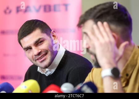 Zagreb, Croatie. 14 décembre 2023. Le boxeur croate Filip Hrgovic et son entraîneur Yousef Hasan annoncent un combat contre Mark de Mori lors d'une conférence de presse à Zagreb, Croatie, le 14 décembre 2023. Photo : Igor Kralj/PIXSELL crédit : Pixsell/Alamy Live News Banque D'Images