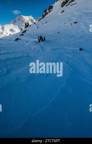 Ombre et lumière dans les montagnes des Pyrénées Banque D'Images