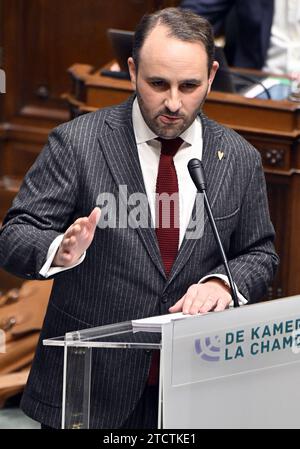 Bruxelles, Belgique. 14 décembre 2023. Michael Freilich de N-va photographié lors d'une session plénière de la Chambre au Parlement fédéral à Bruxelles, jeudi 14 décembre 2023. BELGA PHOTO ERIC LALMAND crédit : Belga News Agency/Alamy Live News Banque D'Images