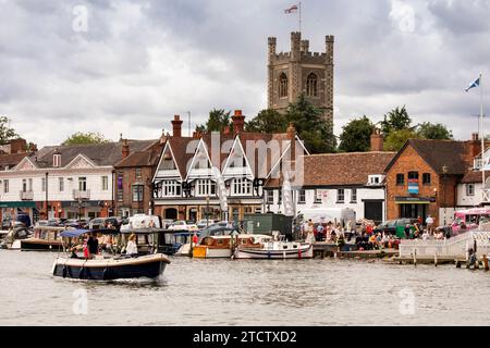 Royaume-Uni, Angleterre, Oxfordshire, Henley sur la Tamise, la Tamise pendant la semaine des régates Banque D'Images