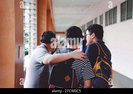 Retour à l'école, élèves étudiant Banque D'Images