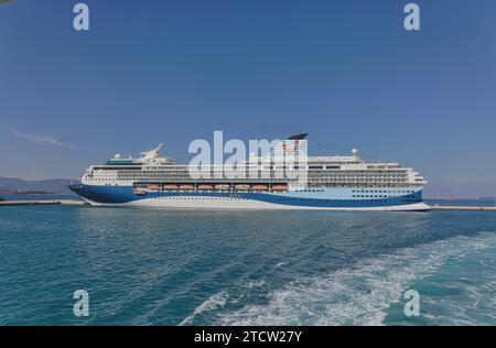 Navire de croisière Marella Explorer amarré à Corfou Banque D'Images