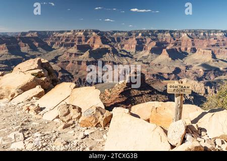 Vue depuis Ooh AAH point le long de South Kaibab Trail, Grand Canyon, AZ, États-Unis Banque D'Images