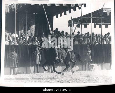 06/25/1972. IX Festival de théâtre médiéval. Les ministres de l'information et de l'agriculture à la présidence. Crédit : Album / Archivo ABC / Teodoro Naranjo Domínguez Banque D'Images