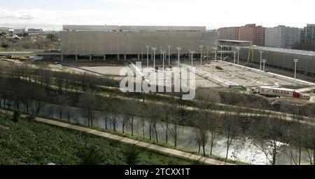 01/28/2009. Madrid 1-29-09, œuvres de la Caja Mágica dans le quartier de San Fermín, à côté de Manzanares. Photo : Sigefredo. Archdc. Crédit : Album / Archivo ABC / Sigefredo Camarero Banque D'Images