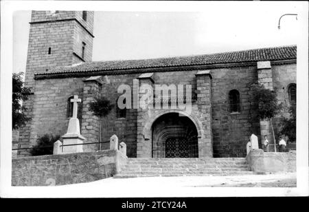 12/31/1949. Église paroissiale de San Esteban Protomártir, à Ceniientos (Madrid). Crédit : Album / Archivo ABC / ALBERTO Banque D'Images