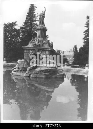 10/10/1982. Jardins d'Aranjuez. Fontaine d'Hercule et Antaeus. Crédit : Album / Archivo ABC / Álvaro García Pelayo Banque D'Images