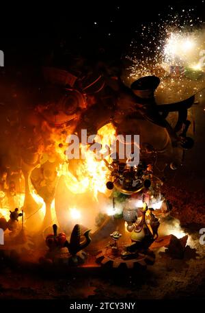 Alicante, 06/24/2015. Crème des feux de joie de Saint Jean à Alicante. Photo : Juan Carlos Soler Archdc. Crédit : Album / Archivo ABC / Juan Carlos Soler Banque D'Images