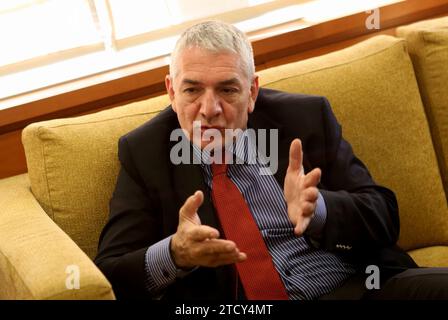 Madrid, 04/04/2017. Entretien avec l'ambassadeur turc en Espagne, Ömer Önhon. Photo : Ernesto Agudo. Archdc. Crédit : Album / Archivo ABC / Ernesto Agudo Banque D'Images