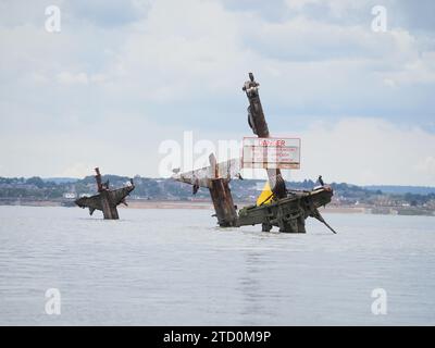 Sheerness, Kent, Royaume-Uni. 15 décembre 2023. [FICHIER photo DES mâts 2022 montrant des changements] Notorious Bomb-ladden naufrage SS Richard Montgomery doit voir son mât enlevé en mars de l'année prochaine comme rapporté par Southend Echo. Le navire d'enquête Thames Guardian a vu terminer les derniers sondages sonar, qui ont déjà révélé que les mâts se sont détériorés davantage que prévu. Crédit : James Bell/Alamy Live News Banque D'Images