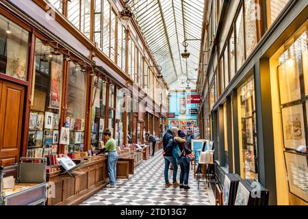 Librairie du passage, une librairie vintage et rare à l'intérieur du passage Jouffroy, l'une des galeries marchandes couvertes les plus populaires de Paris, France Banque D'Images