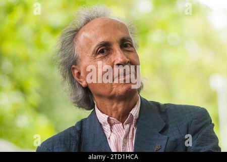 Professeur de physique théorique à l’Institut des Hautes études scientifiques Thibault Damour assiste à un photocall lors de l’Edinburgh Internationa Banque D'Images