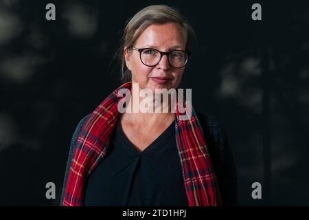 La directrice d'opéra et écrivaine allemande Jenny Erpenbeck assiste à un photocall lors du Festival international du livre d'Édimbourg le 12 août 2017 à Édimbourg, Banque D'Images