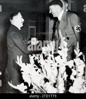 NEVILLE CHAMBERLAIN, Premier ministre britannique, rencontre Adolf Hitler à Berchtesgaden, le 24 septembre 1938 Banque D'Images