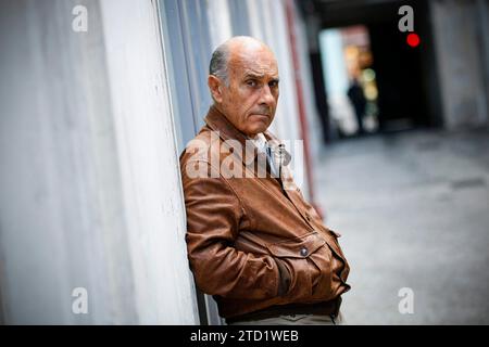 ©Thomas Padilla/MAXPPP - 30/08/2012 ; Paris, France ; PORTRAIT DU chanteur ACTEUR GUY MARCHAND au théâtre DES nuits. Guy Marchand, acteur et chanteur de Franche, est décédé. Photographié à Paris, France, le 2012 août Banque D'Images