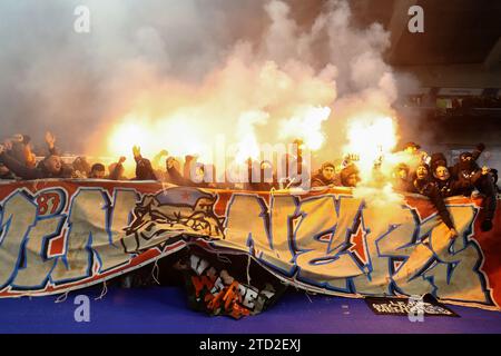 Brighton et Hove, Angleterre, 14 décembre 2023. Fans de Marseille lors du match de l'UEFA Europa League au stade AMEX, Brighton et Hove. Le crédit photo devrait se lire : Paul Terry / Sportimage Banque D'Images