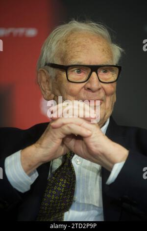 Barcelone, 01/30/2017. Le designer français Pierre Cardin à Fashion 080 à Barcelone. Photo : Inés Baucells Archdc. Crédit : Album / Archivo ABC / Inés Baucells Banque D'Images