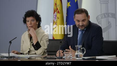 Madrid, 09/28/2018. Conférence de presse après le Conseil des ministres en présence d'Isabel Celaa et José Luis Ábalos. Photo : Maya Balanya ARCHDC. Crédit : Album / Archivo ABC / Maya Balanya Banque D'Images