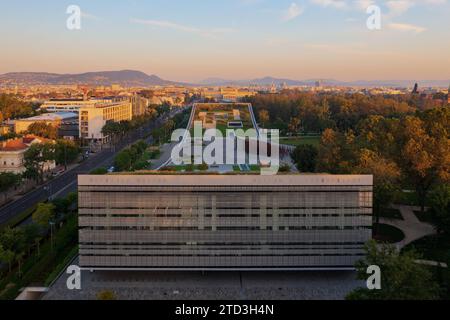 Vue aérienne sur le Musée d'Ethnographie au parc de la ville Budapest. Banque D'Images