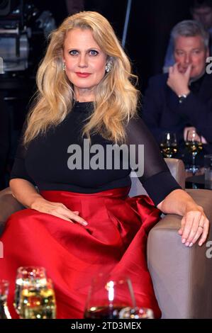 Barbara Schöneberger BEI der Aufzeichnung der NDR Talk Show im NDR Fernsehstudio Lokstedt. Hambourg, 15.12.2023 *** Barbara Schöneberger à l'enregistrement du NDR Talk Show dans le studio de télévision NDR à Lokstedt Hambourg, 15 12 2023 Foto:xgbrcix/xFuturexImagex ndr talk1512 3204 Banque D'Images