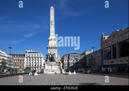 Praca dos Restauradores avec monument à la guerre de Restauration, Lisbonne, Portugal Banque D'Images