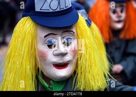 Basler Kuenstlerlarven, masques, Basler Fasnet parade, Basler Fasnacht, Bâle, Suisse Banque D'Images