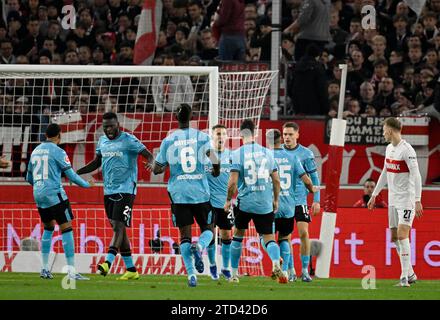 But Celebration amine Adli Bayer 04 Leverkusen (21) Victor Boniface Bayer 04 Leverkusen (22) Odilon Kossounou Bayer 04 Leverkusen (06) Alejandro Banque D'Images