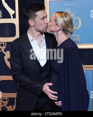 (De gauche à droite) Billy Flynn et Gina Compareto lors de la 50e cérémonie annuelle des Daytime Emmy Awards, tenue à l'hôtel The Westin Bonaventure à Los Angeles, CA, le vendredi 15 décembre 2023. (Photo de Sthanlee B. Mirador/Sipa USA) Banque D'Images