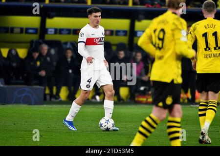 Fussball ; Spieltag 06 ; Journée 06 ; Gruppenphase ; phase de groupes; Gruppe F, Groupe F ; UEFA Champions League ; saison 2023/2024, saison 2023/2024; Borussia Dortmund gegen Paris Saint-Germain Am 13.12.2023 à Dortmund. Ubz : 04 Manuel Ugarte, Paris St. Germain. Banque D'Images